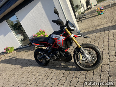 Aprilia Dorsoduro 900
