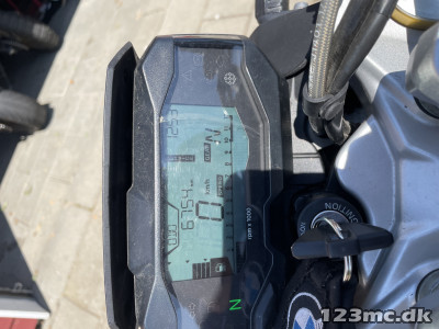 BMW G 310 R