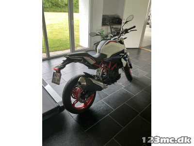 BMW G 310 R