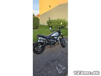 Ducati Scrambler 1100 Dark Pro