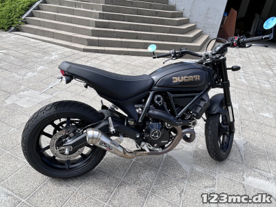 Ducati Scrambler Icon Dark