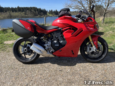 Ducati SuperSport S NYSERVICERET m.Tandremme, Ôhlins forgaffel og Bagdæmper