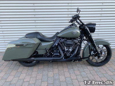 Harley-Davidson FLHRXS Road King Special HMC Motorcykler. Vi bytter gerne.