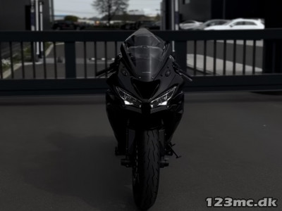Kawasaki ZX6R 636