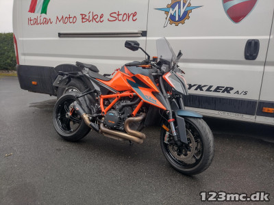 KTM 1290 Super Duke R