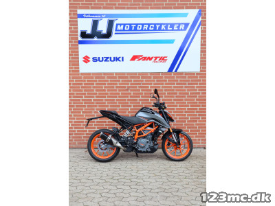 KTM 390 Duke