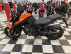 2021 KTM 890 Duke L
