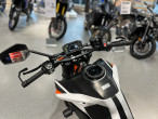 2021 KTM 890 Duke R