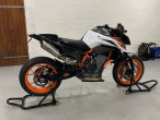 2021 KTM 890 Duke R
