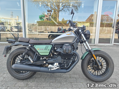 Moto Guzzi V9 Bobber Moto Guzzi V9 Bobber