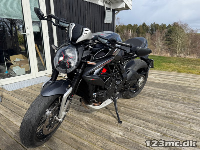 MV Agusta Dragster 800 RR  SCS