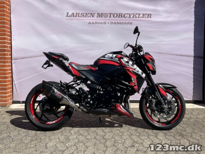Suzuki GSXS 750