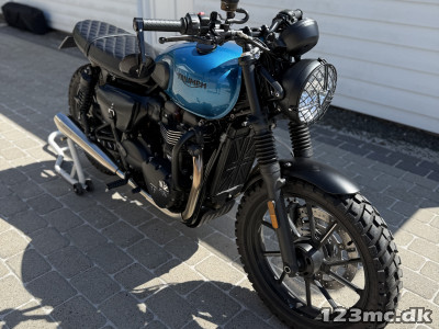 Triumph Bonneville Street Twin