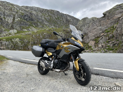 BMW F 900 XR