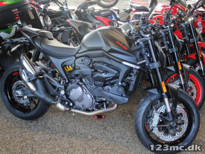 Ducati Monster 937