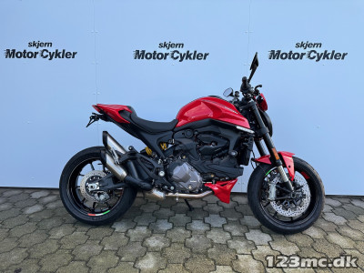 Ducati Monster ***PLUS***