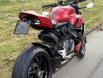 2022 Ducati Streetfighter V2