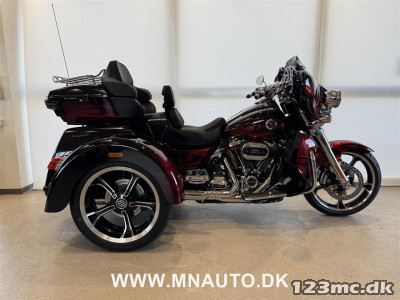 Harley-Davidson FLHTCUTGSE CVO Tri Glide