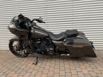 2022 Harley-Davidson FLTRXSE CVO Road Glide 2022 Harley-Davidson FLTRXSE CVO Road Glide