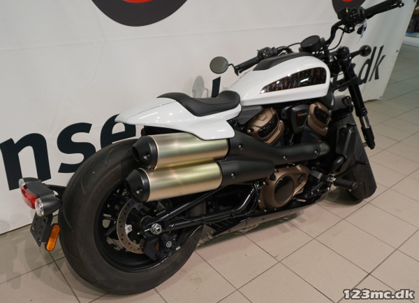 thumbnail image 2 of ENGINE GUARD CRASH Bar Compatible With Harley Sportster S 1250 RH1250 2 of 12