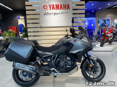 Honda NT 1100 D