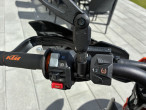 2022 KTM 690 SMC R