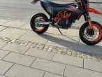 2022 KTM 690 SMC R