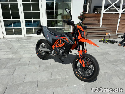 KTM 690 SMC R