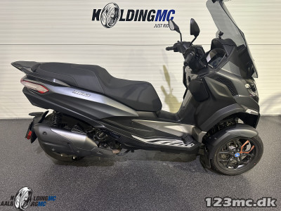 Piaggio MP3 500