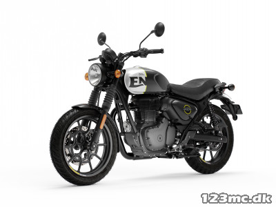 Royal Enfield HNTR 350 Rebel