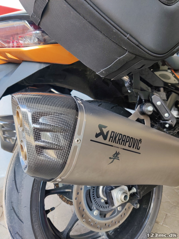 Carénage Arrière Gauche Avec Clignotant Pour Suzuki GSX 1300 R Hayabusa 2009 - Occasion