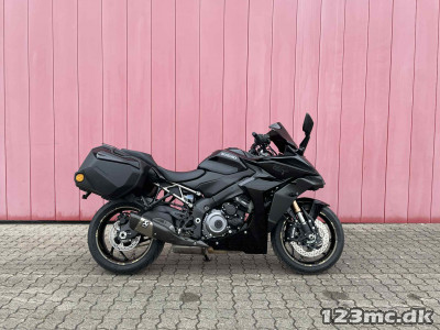 Suzuki GSXS 1000 GT