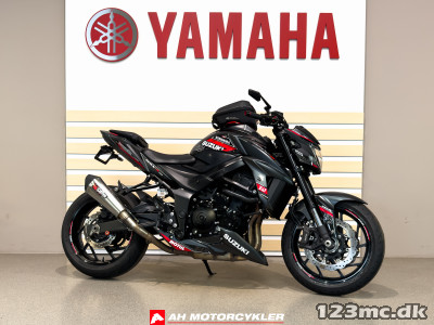 Suzuki GSXS 750