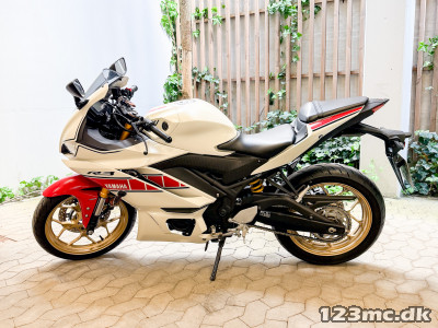 Yamaha YZF R3 World GP