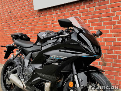 Yamaha YZF R7