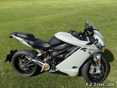 Zero SR/S ZF 15.6 Sport