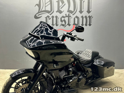 Harley-Davidson FLTRX Road Glide EVO EDITION