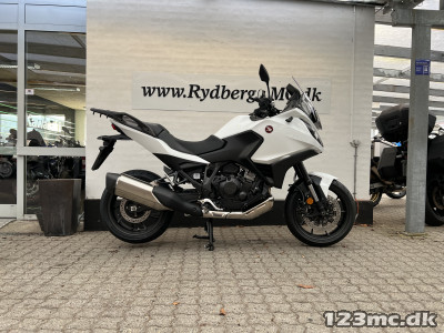 Honda NT 1100 A Demo - SPAR 30.000 kr.