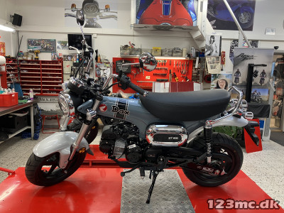 Honda ST 125 Dax