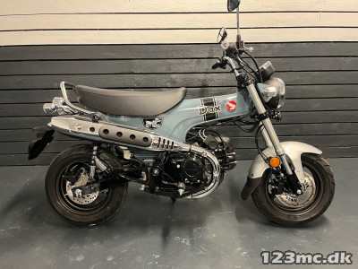 Honda ST 125 Dax