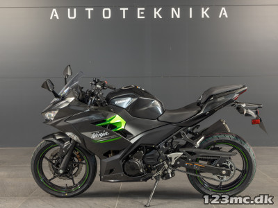 Kawasaki Ninja 400