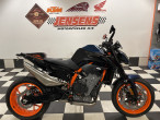 2023 KTM 890 Duke R