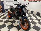 2023 KTM 890 Duke R