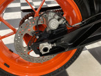 2023 KTM 890 Duke R