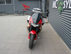 2023 Moto Guzzi V100 Mandello