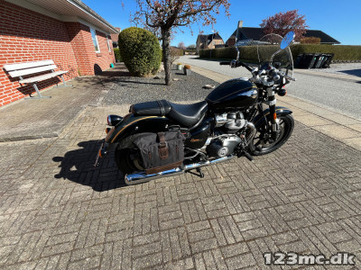 Royal Enfield Super Meteor 650