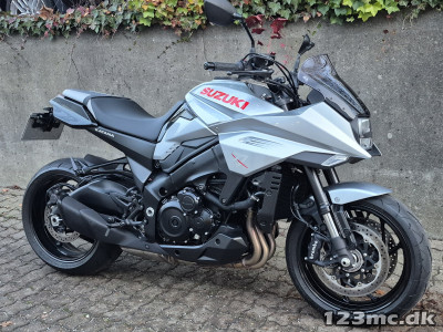 Suzuki GSXS 1000 S Katana