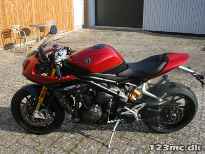 Triumph Speed Triple 1200 RR