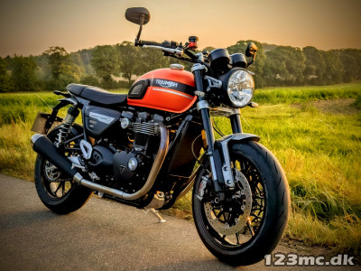 Triumph Speed Twin 1200