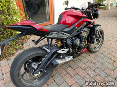 Triumph Street Triple RS